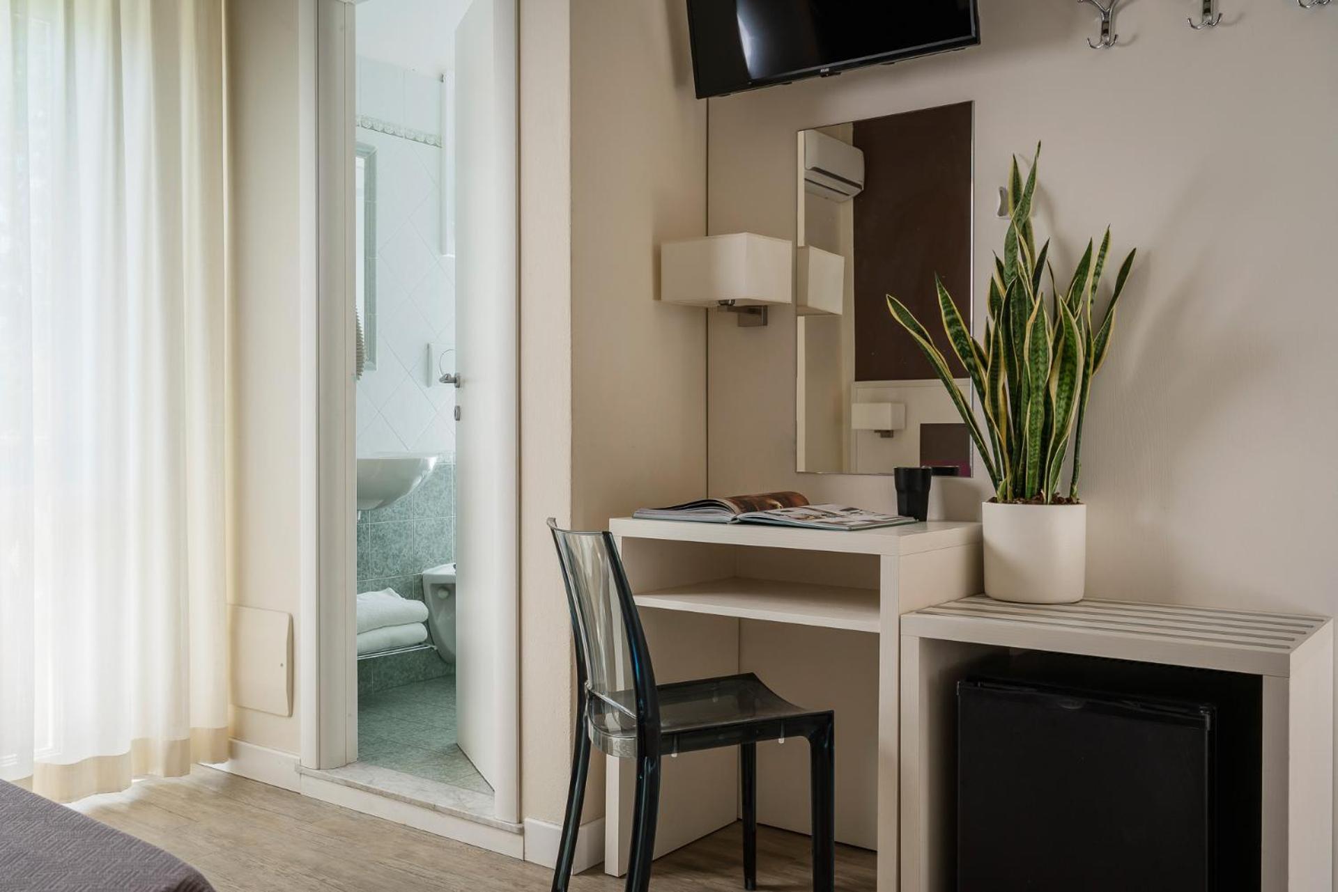 Hotel Azzurra Марина-ди-Пьетрасанта Экстерьер фото