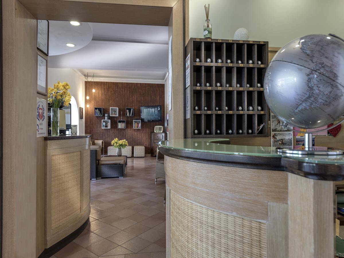Hotel Azzurra Марина-ди-Пьетрасанта Экстерьер фото